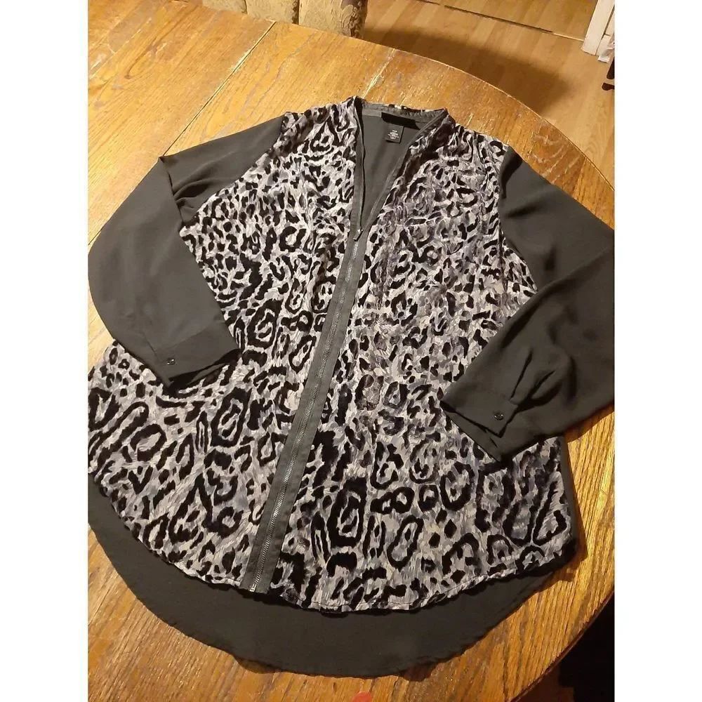 14/16 Lane Bryant Black Grey Zip Long Sleeve Animal Print Cardigan Blazer Jacket